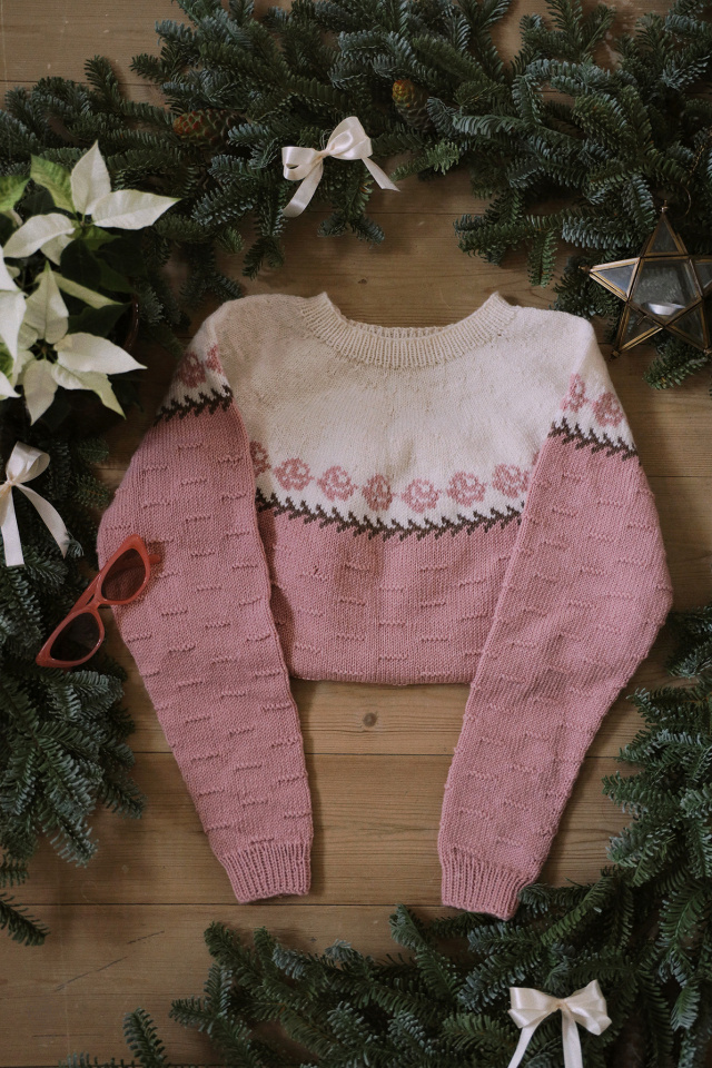 Pink Handknitteed Floral Vintage Sweater | S/M