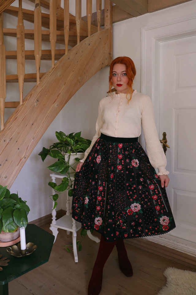 Pink Roses Vintage Skirt | S