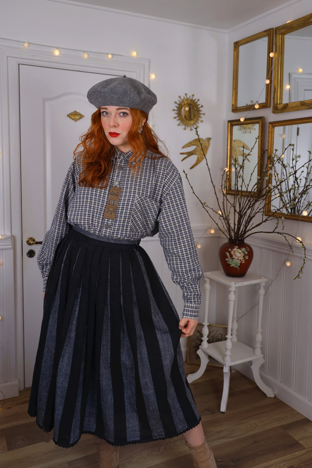 Grey &amp; Black Striped Vintage Skirt | S