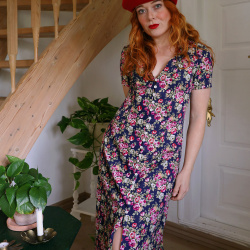 Plum &amp; Pink Roses 90's Vintage Maxi | S