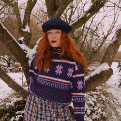 Purple Pattern Ski Peer Winter Sweater | M