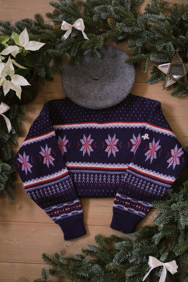 Purple Pattern Ski Peer Winter Sweater | M