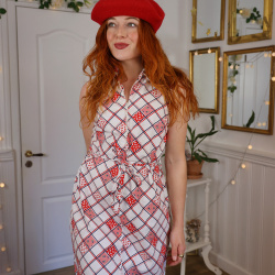 White Square Floral 70's Vintage Dress | S/M