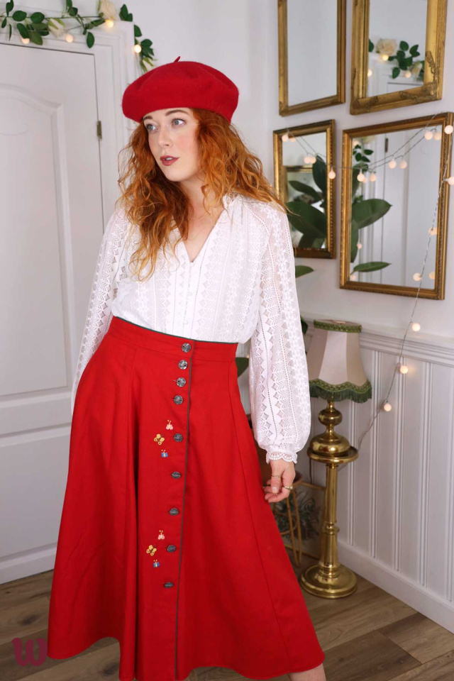 Red Butterfly Embroidery Skirt | M/L