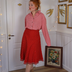 Thick Red Floral Cotton Vintage Skirt | S/M