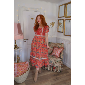 Past Bohemian Wonders Design | S