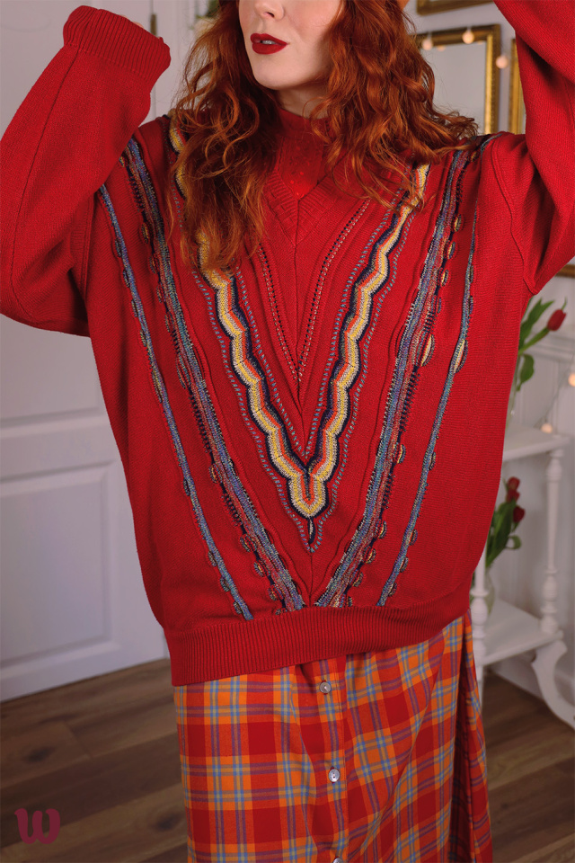 Red Graphical Vintage Sweater | XL