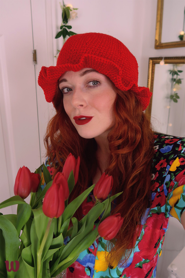 Red Knitted Homemade Hat | Large
