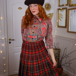 Red Paisley Patterned Vintage Blouse | S