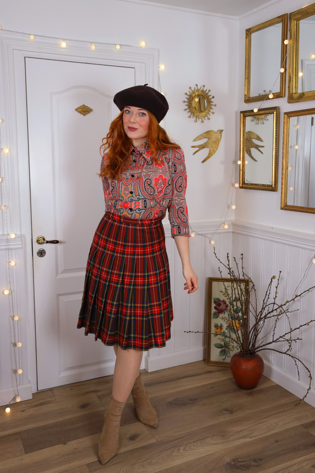 Red Paisley Patterned Vintage Blouse | S