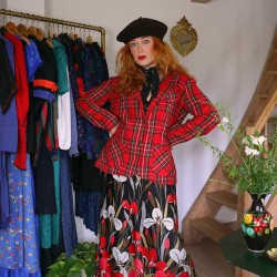 Black Red Floral 70's Vintage Skirt | S