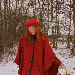 Red Hidinghood Vintage Wool Coat &amp; Cape | S/M