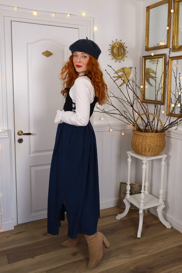 Redyed Austrian Vintage Stunner | XS