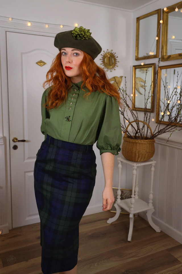 Redyed Olive Green Vintage Blouse | M