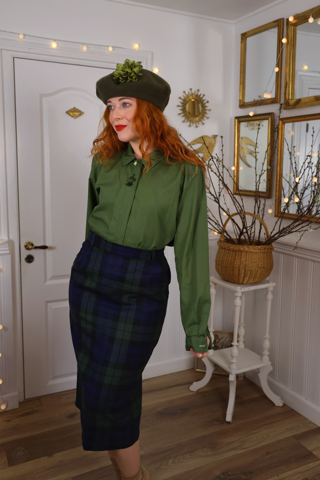 Redyed Olive Green Vintage Blouse | L