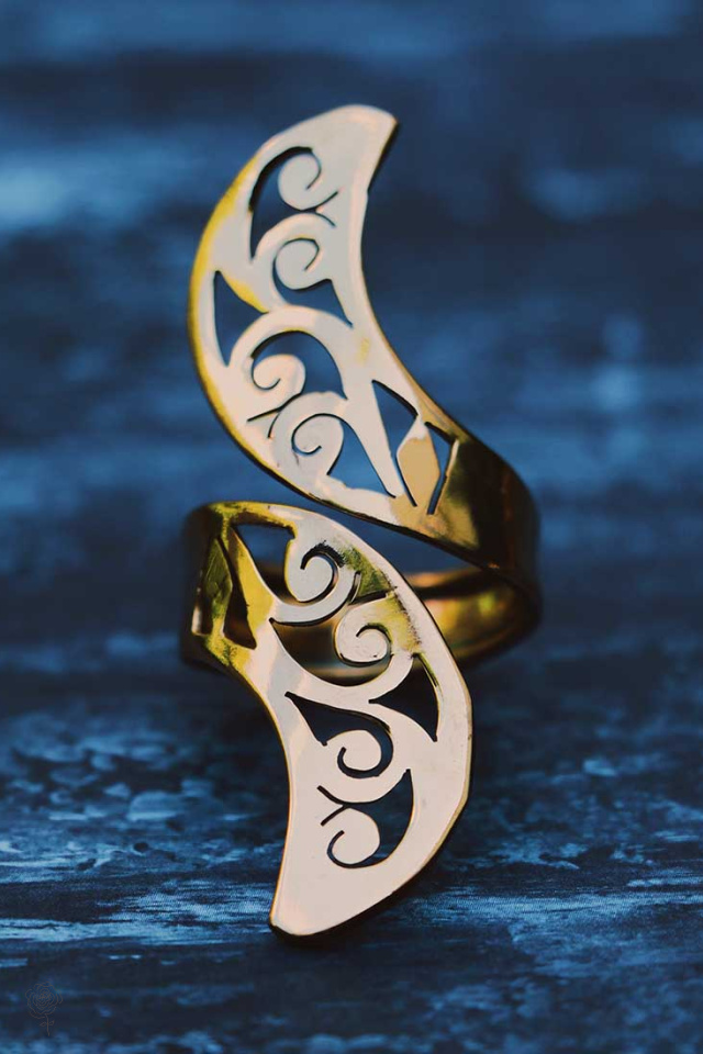 Luna Statement Brass Ring 