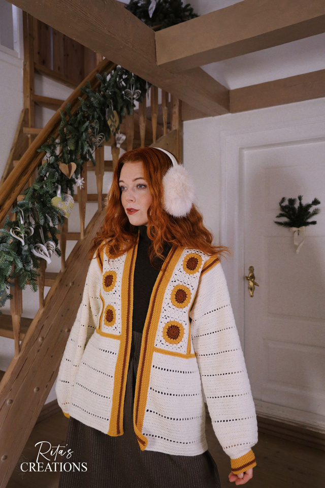 Rita's Bright Retro Recycled Cardigan | M