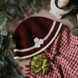 Rita's Bordeaux White Floral Crochet Hat 