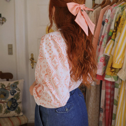 Rita's Graphical Blouse &amp; Bow | S