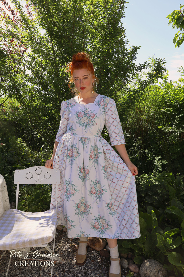 Rita's White Floral Romantic Summer Dress | M