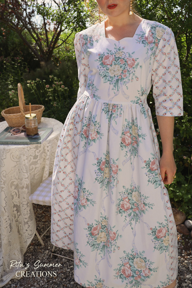 Rita's White Floral Romantic Summer Dress | M