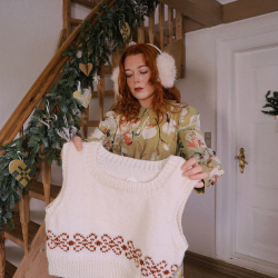 Rita's Orange Pattern Knitted Vest | S