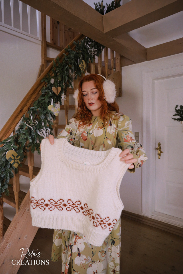 Rita's Orange Pattern Knitted Vest | S