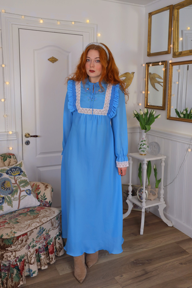 Romantic Blue Lace Nightgown | S
