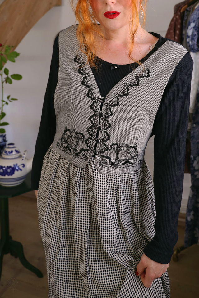 Black Romantic Plaid Vintage Dress | M