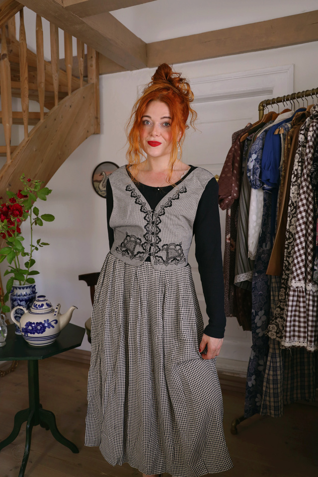 Black Romantic Plaid Vintage Dress | M