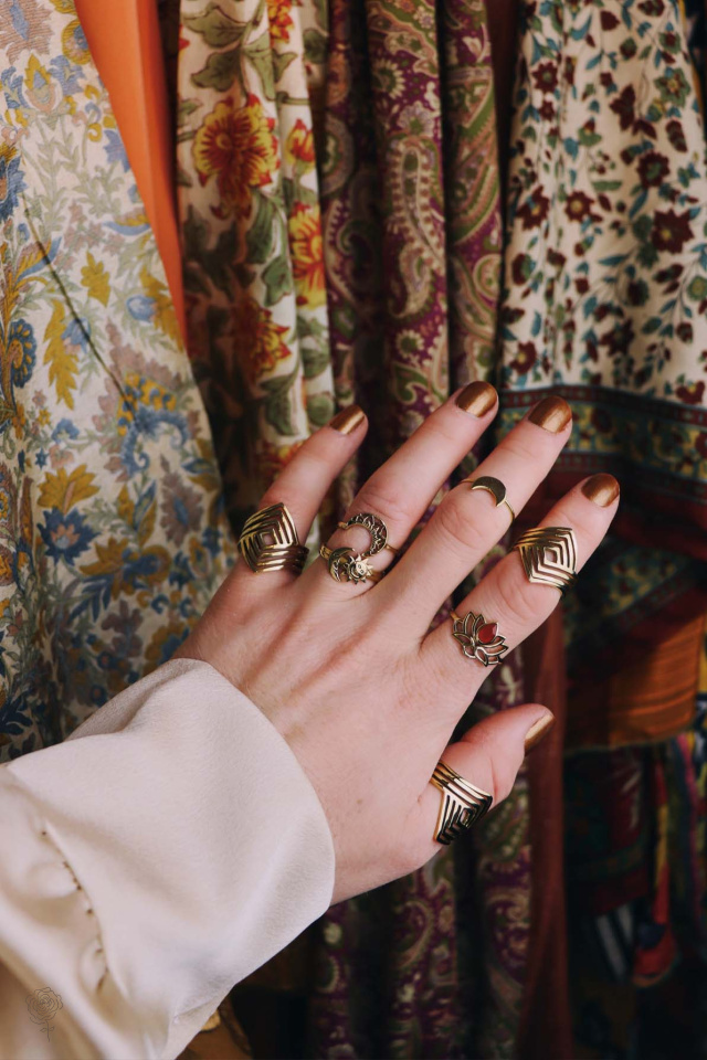 Sees The Day Brass Ring