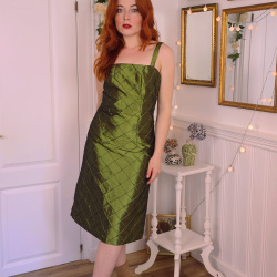 Shiny Green Elegant Vintage Dress | S/M