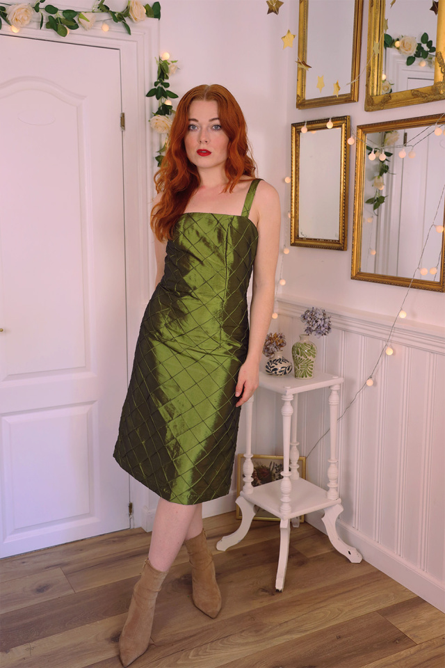 Shiny Green Elegant Vintage Dress | S/M