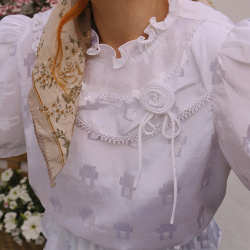 Shiny White Vintage Top | S