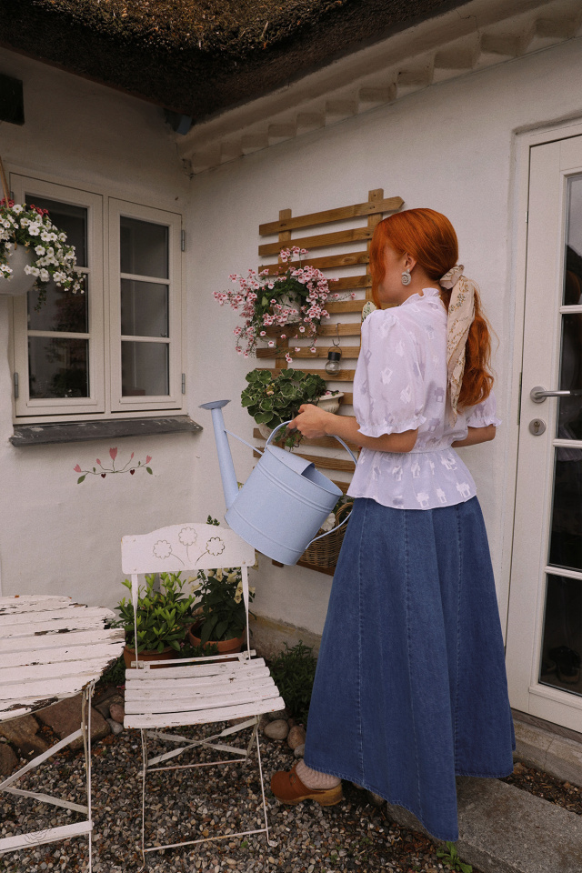 Shiny White Vintage Top | S