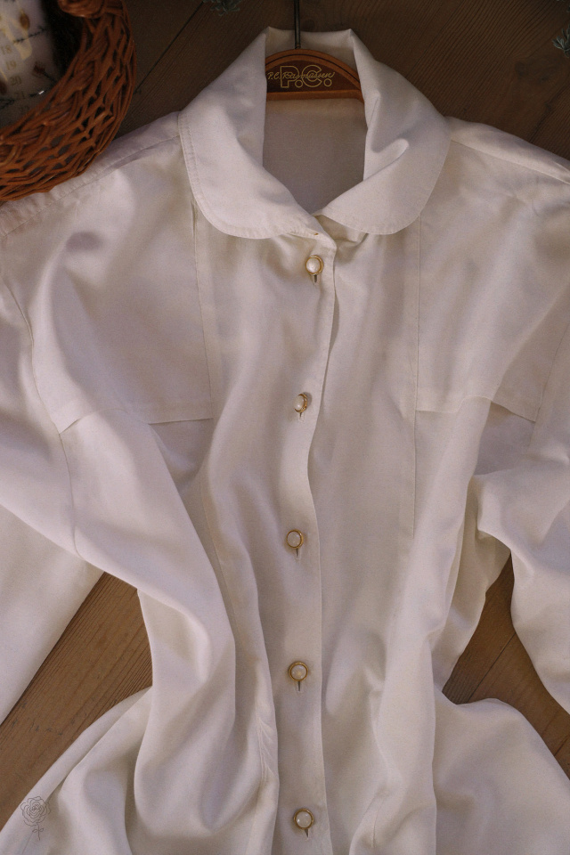 Off White Vintage Gold Button Blouse | S/M