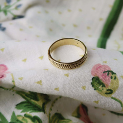 Simple Robe Brass Ring