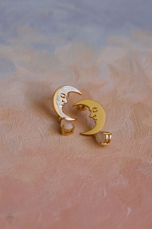 Sleepy Moon | Earrings 