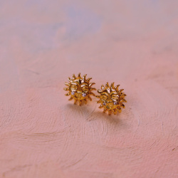 Sleepy Sun | Small Gold Studs 