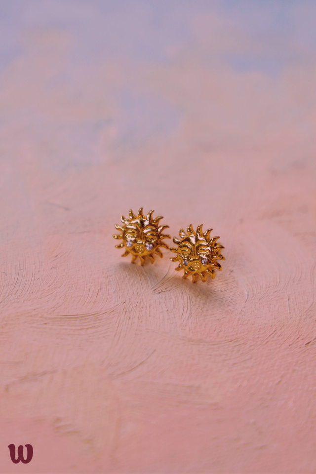 Sleepy Sun | Small Gold Studs 