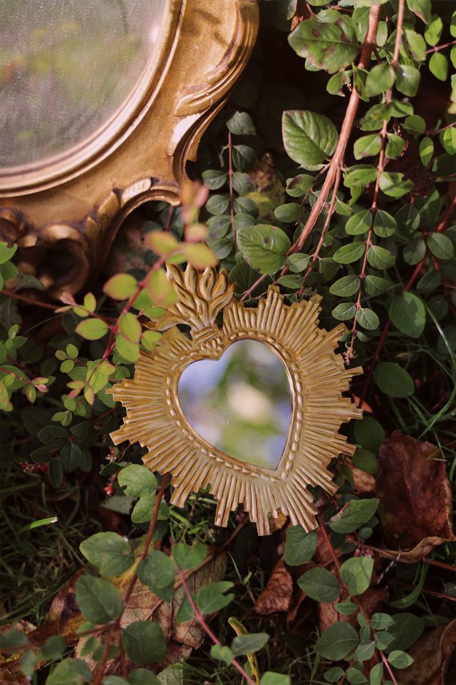 Small Heart Brass Mirror 