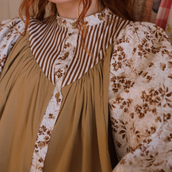 Spring Blossom Brown Blouse | S/M