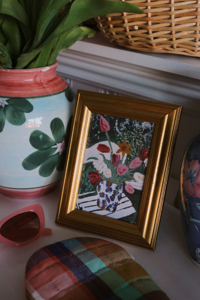 Tulip Bouquet Postcard in Gold Frame