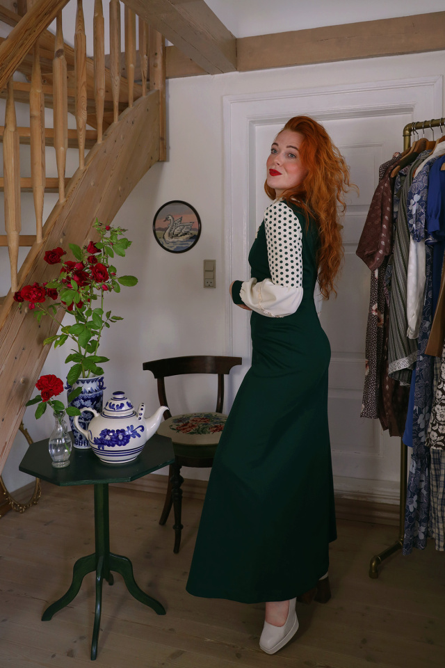 Bomb 70's Dark Green Vintage Gown | S