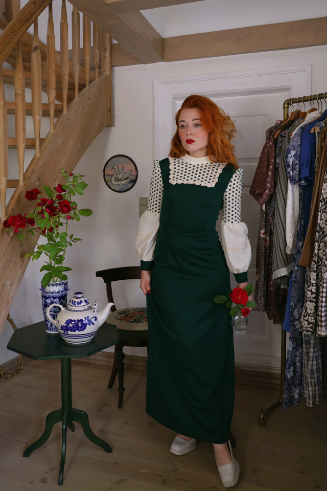 Bomb 70's Dark Green Vintage Gown | S
