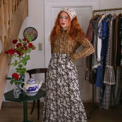 Brown Floral Vintage 70's Skirt | XS