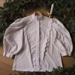 Stunning Frilly Lace White Vintage Blouse | S/M