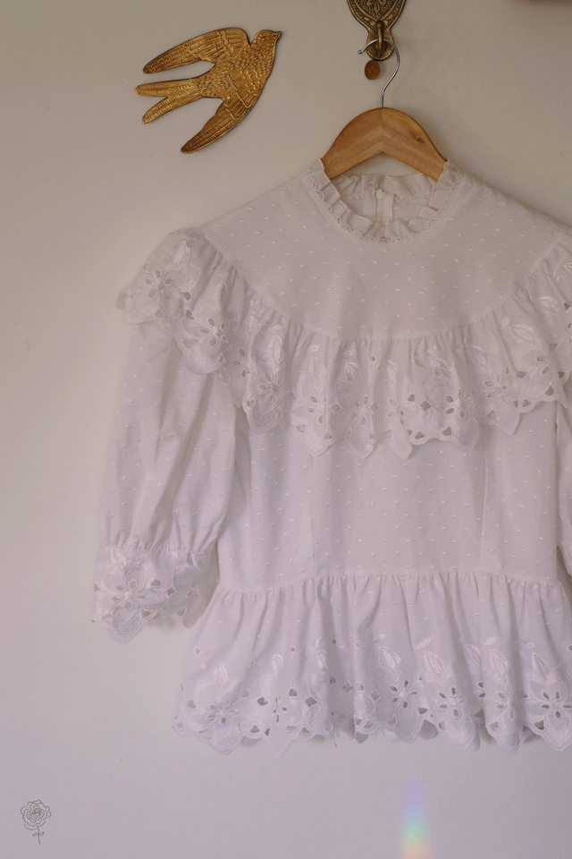 Romantic Danish Ruffle Vintage Top | XS/S
