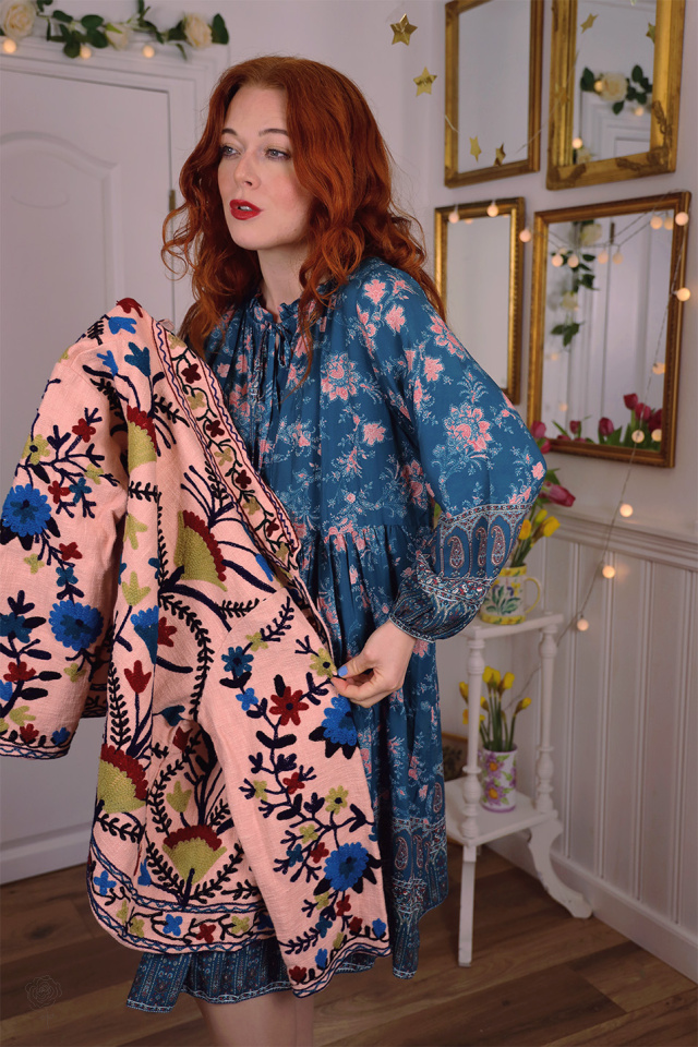 Pink Suzani Jacket w. Blue Flowers | S/M