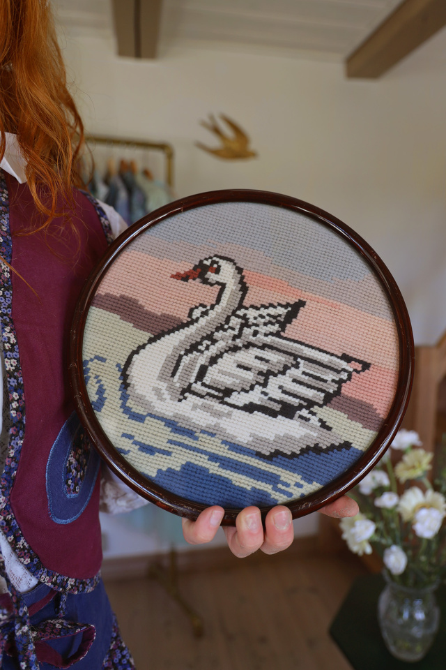 Retro Swan Needlepoint in Frame